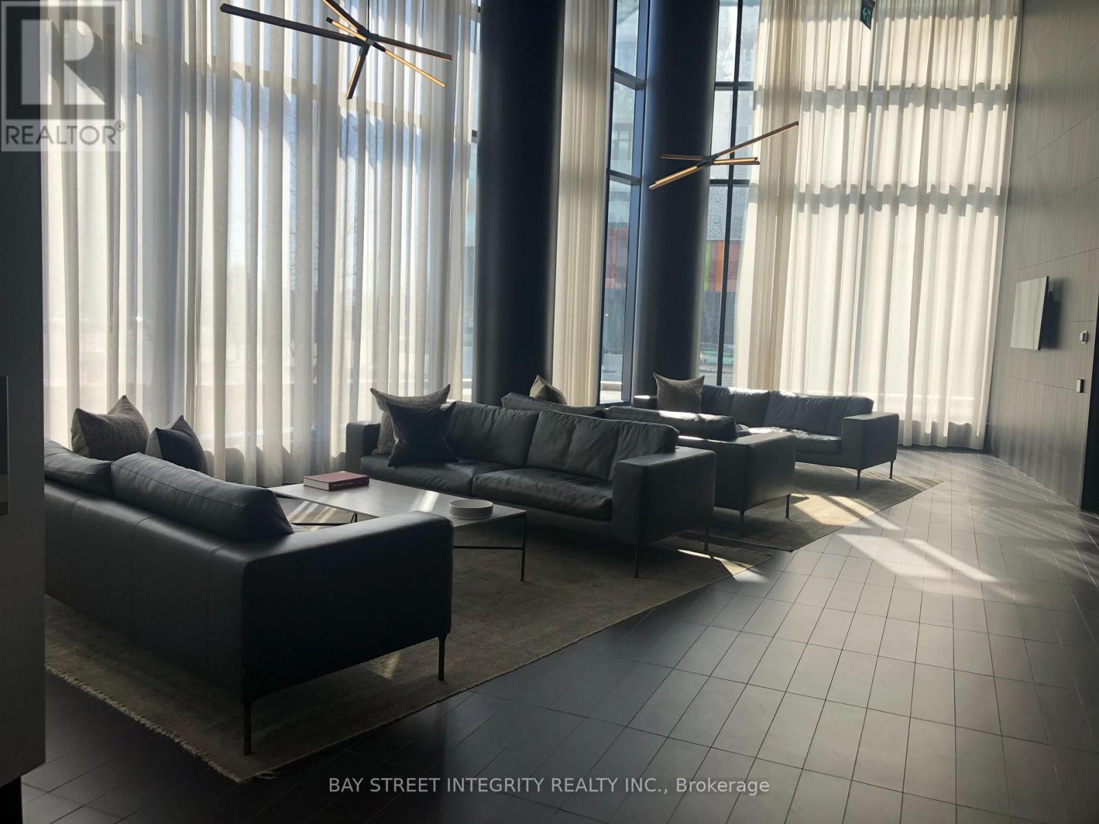 3203 - 3900 Confederation Parkway, Mississauga, Ontario  L5B 0M3 - Photo 10 - W12898468