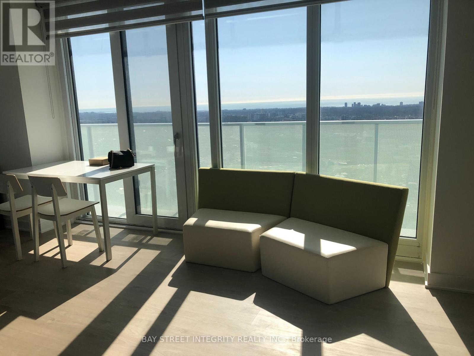 3203 - 3900 Confederation Parkway, Mississauga, Ontario  L5B 0M3 - Photo 16 - W12898468