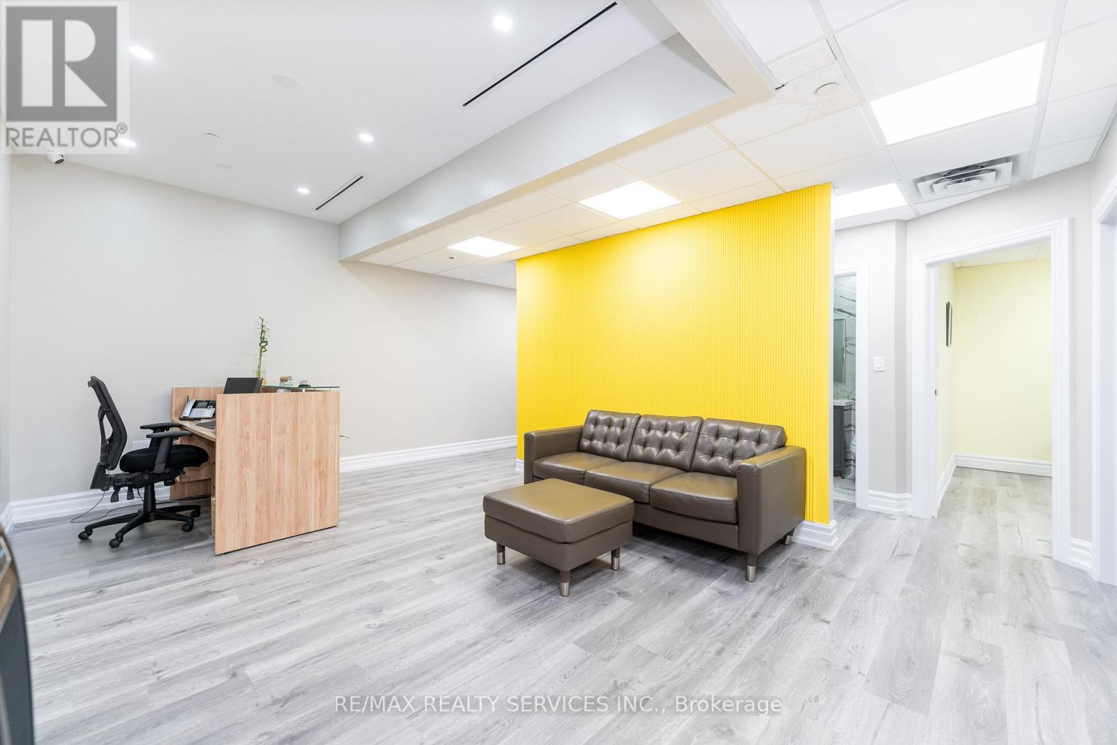 214 - 2 Automatic Road, Brampton, Ontario  L6S 6K8 - Photo 1 - W12898474