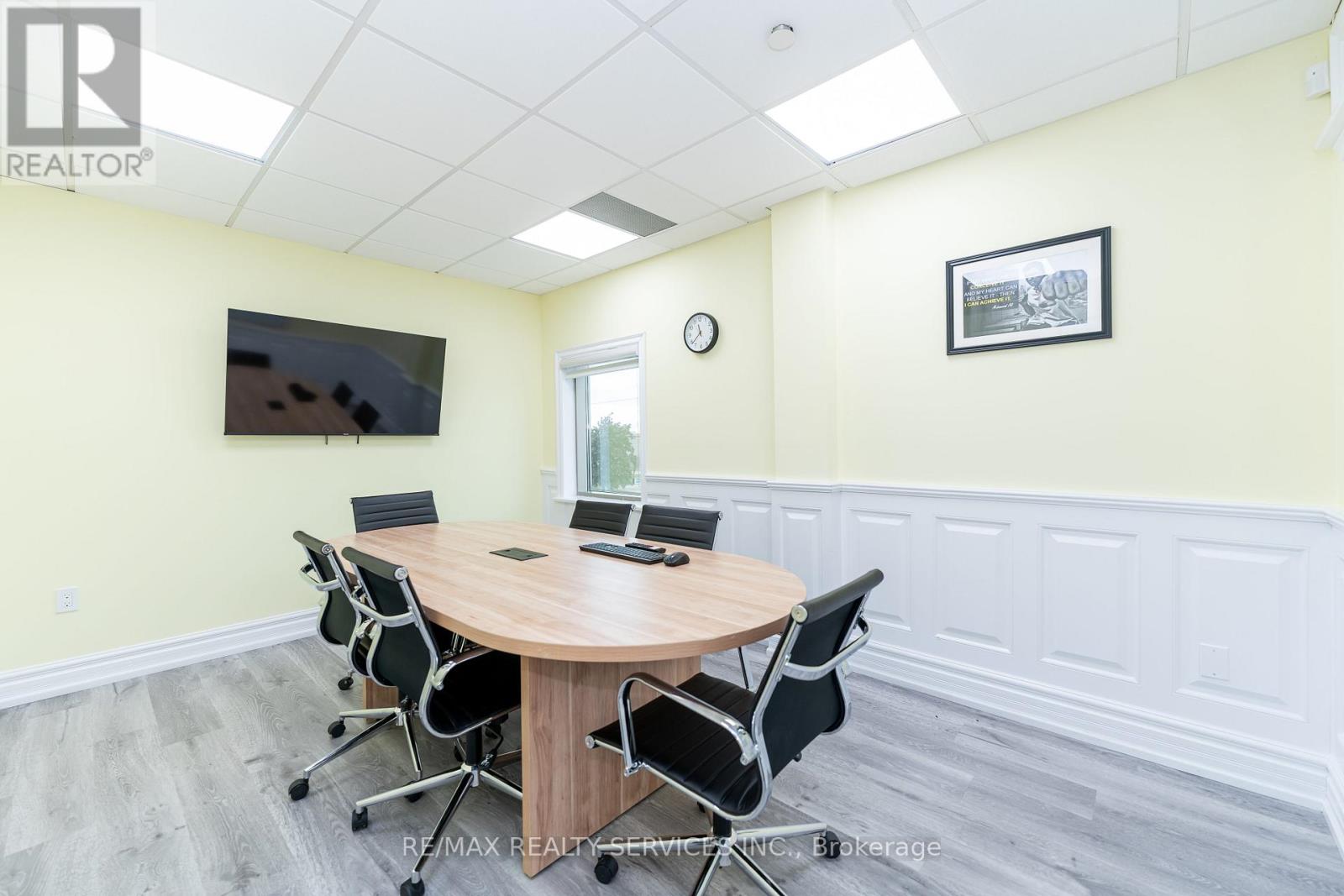 214 - 2 Automatic Road, Brampton, Ontario  L6S 6K8 - Photo 15 - W12898474