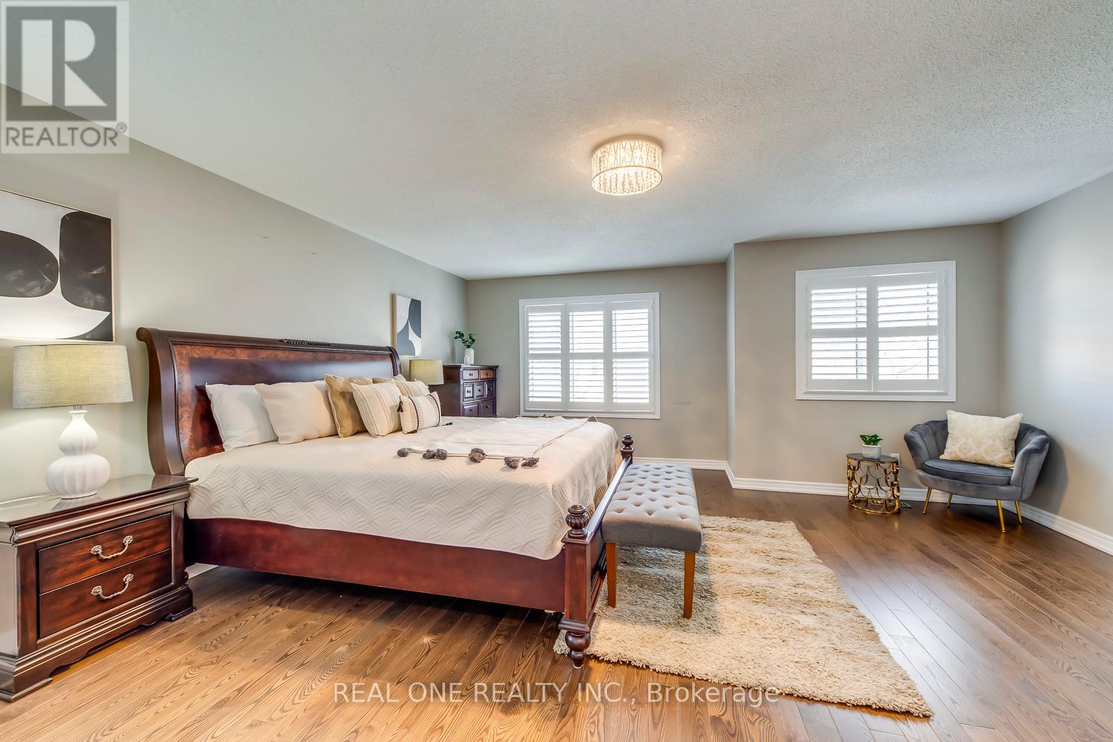 2511 Felhaber Crescent, Oakville, Ontario  L6H 7R8 - Photo 23 - W12898550