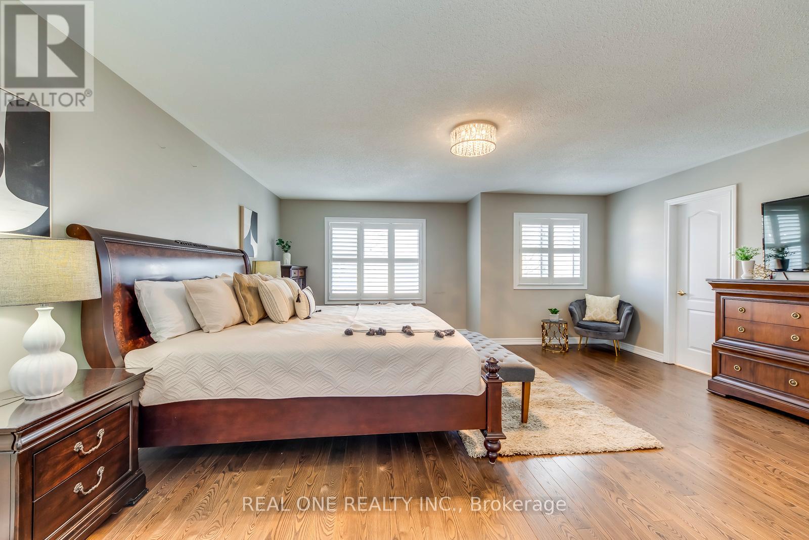 2511 Felhaber Crescent, Oakville, Ontario  L6H 7R8 - Photo 24 - W12898550