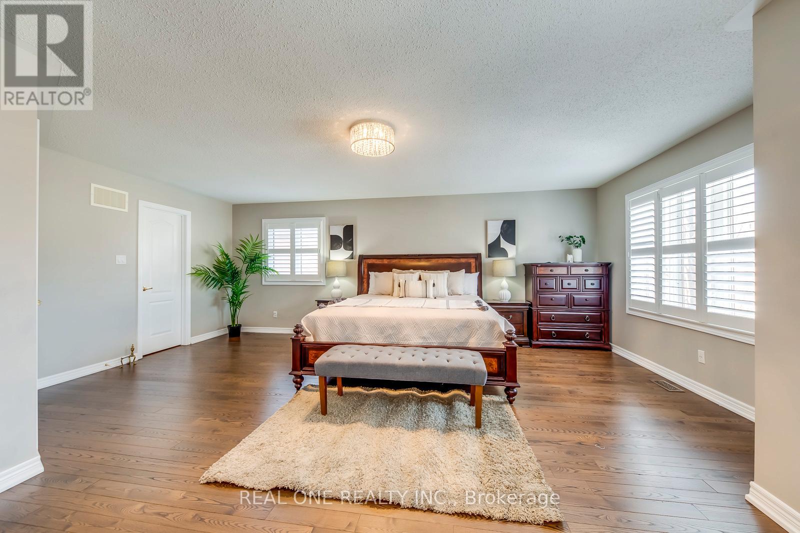 2511 Felhaber Crescent, Oakville, Ontario  L6H 7R8 - Photo 25 - W12898550