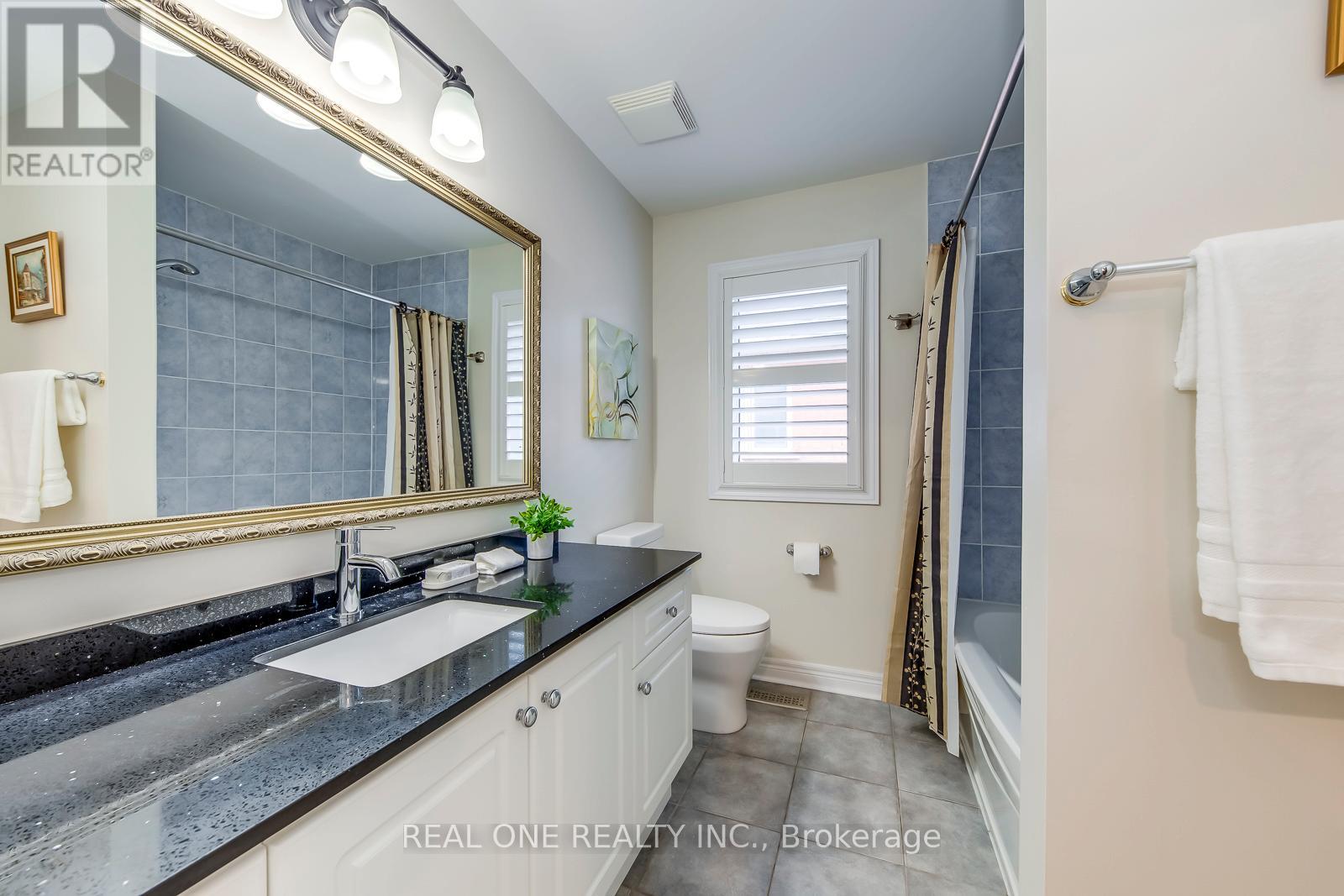 2511 Felhaber Crescent, Oakville, Ontario  L6H 7R8 - Photo 38 - W12898550