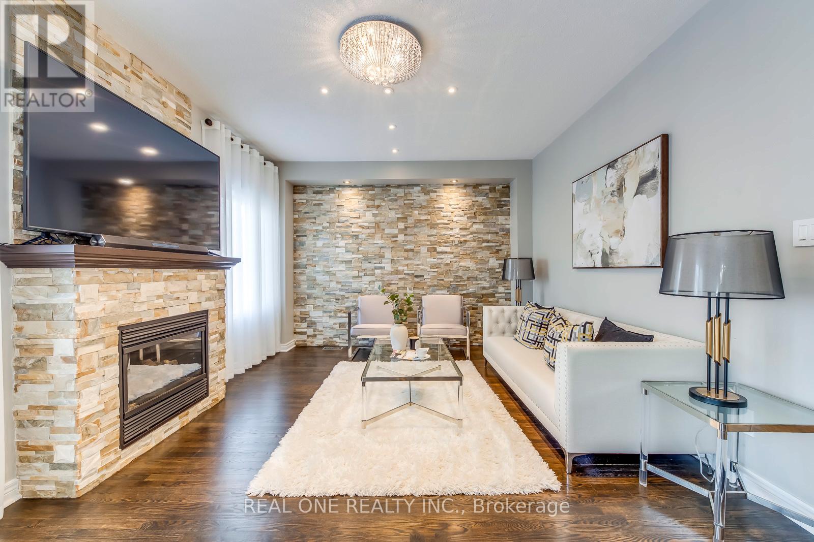 2511 Felhaber Crescent, Oakville, Ontario  L6H 7R8 - Photo 7 - W12898550