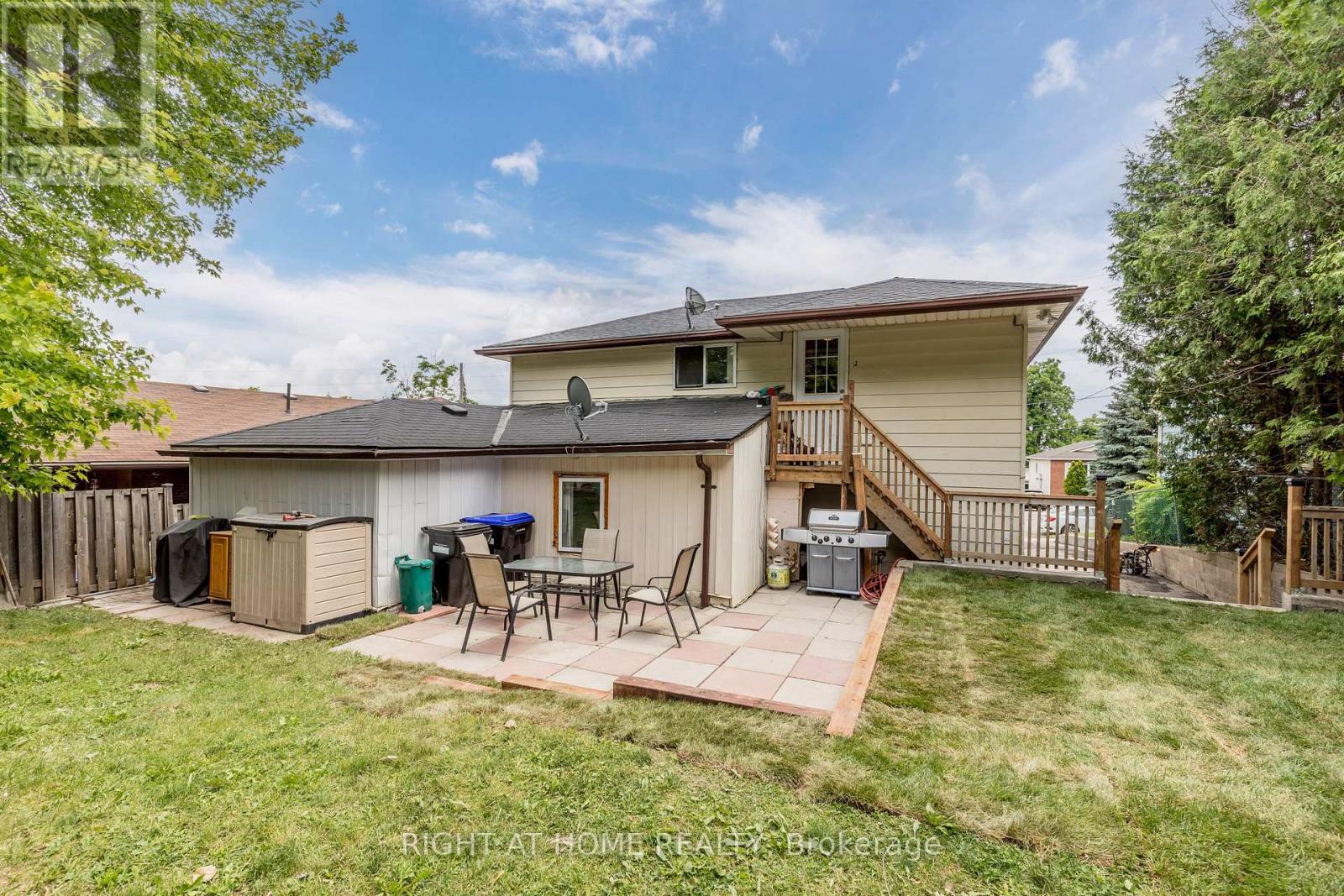 93 John Street E, Bradford West Gwillimbury (Bradford), Ontario  L3Z 1G4 - Photo 4 - N12893140