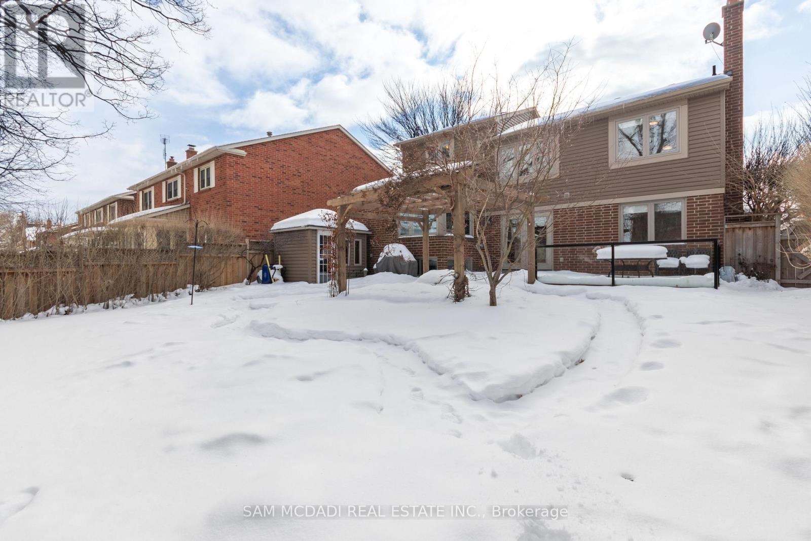 2332 Folkway Drive, Mississauga (Erin Mills), Ontario  L5L 3B6 - Photo 37 - W12801000