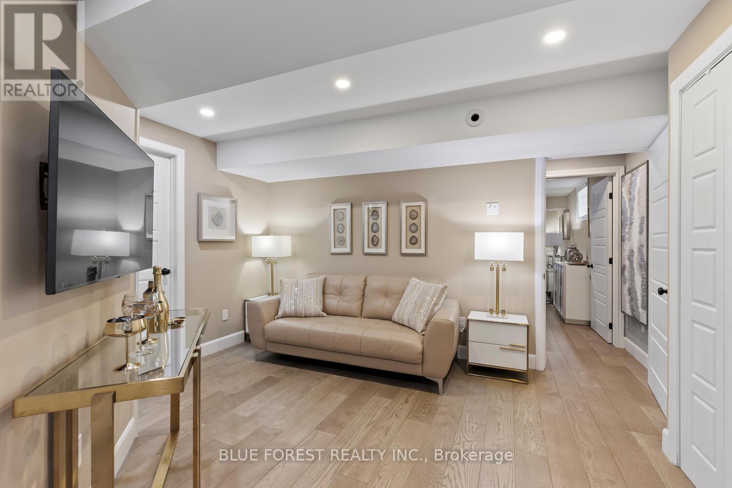 28 Weir Crescent, St. Thomas, Ontario  N5R 0L7 - Photo 34 - X12898588