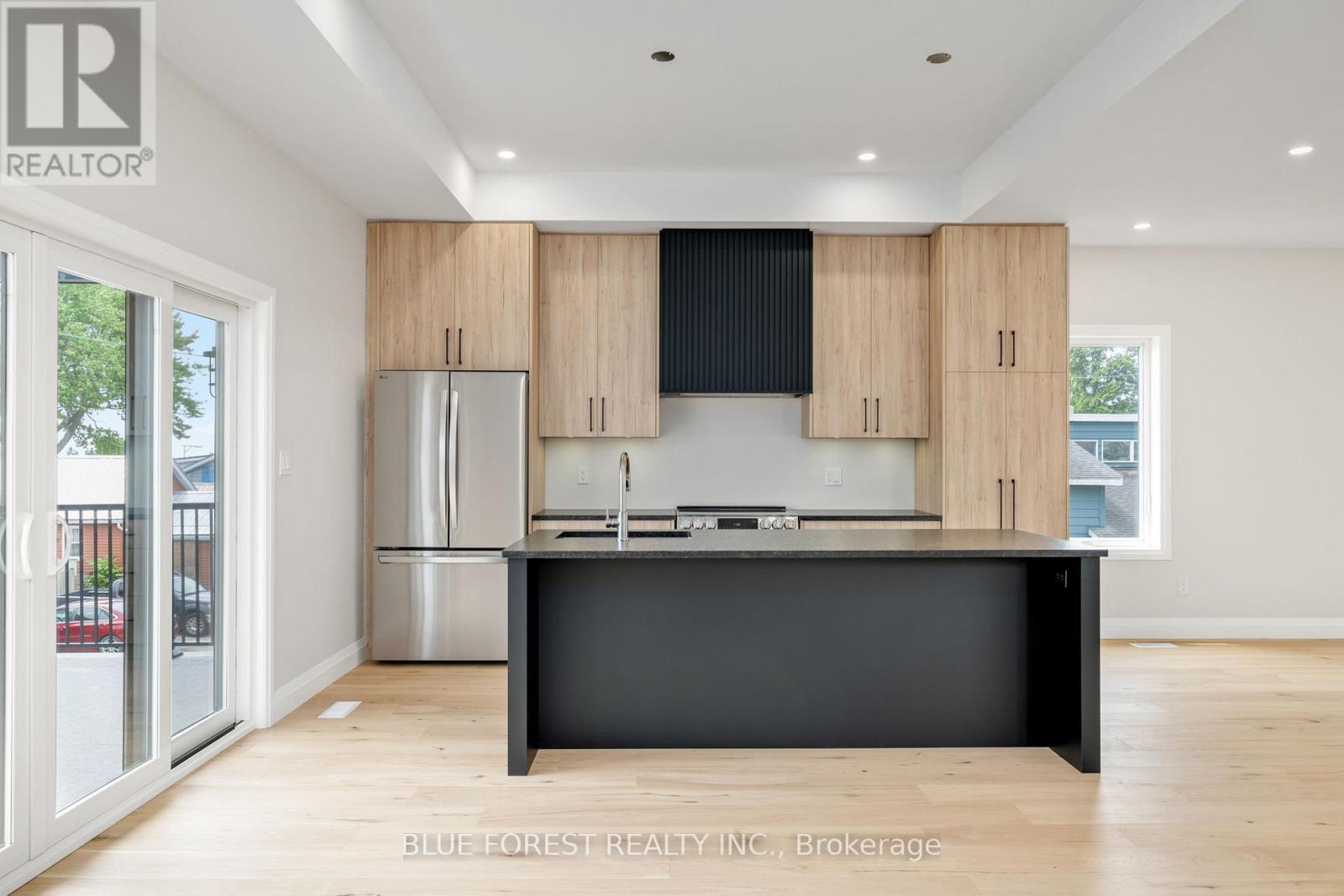 154 Maud Street, Central Elgin, Ontario  N5L 1C8 - Photo 5 - X12898616