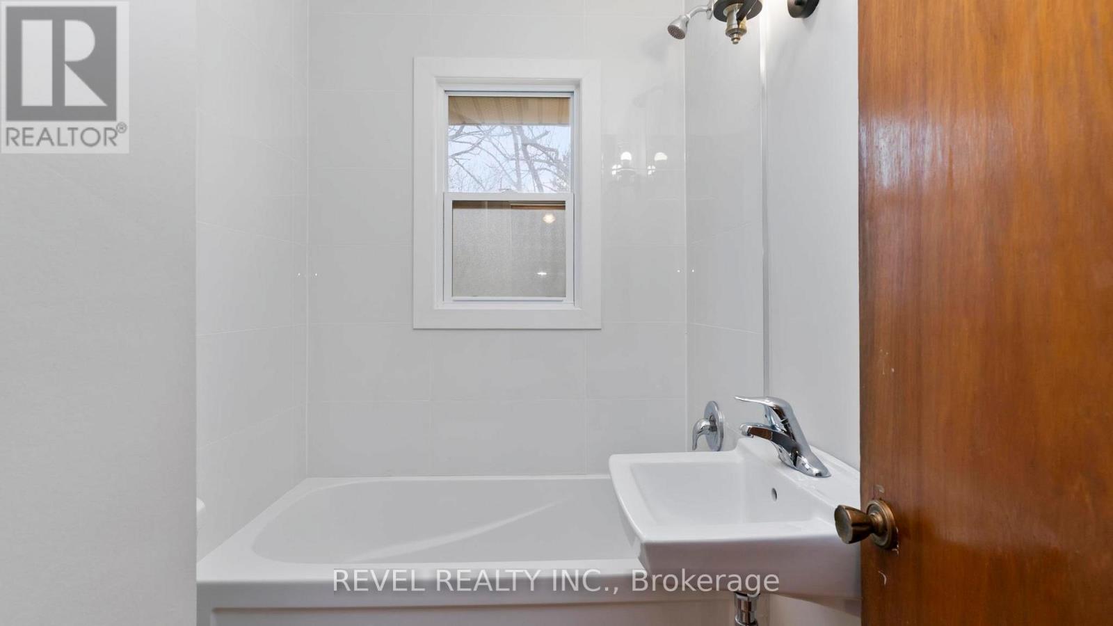 1838 Royal Crescent, London East, Ontario  N5W 2A8 - Photo 14 - X12898674