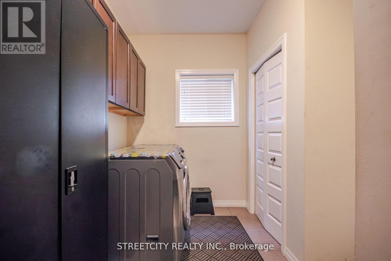 1253 Howlett Circle, London North, Ontario  N5X 0K5 - Photo 11 - X12898716