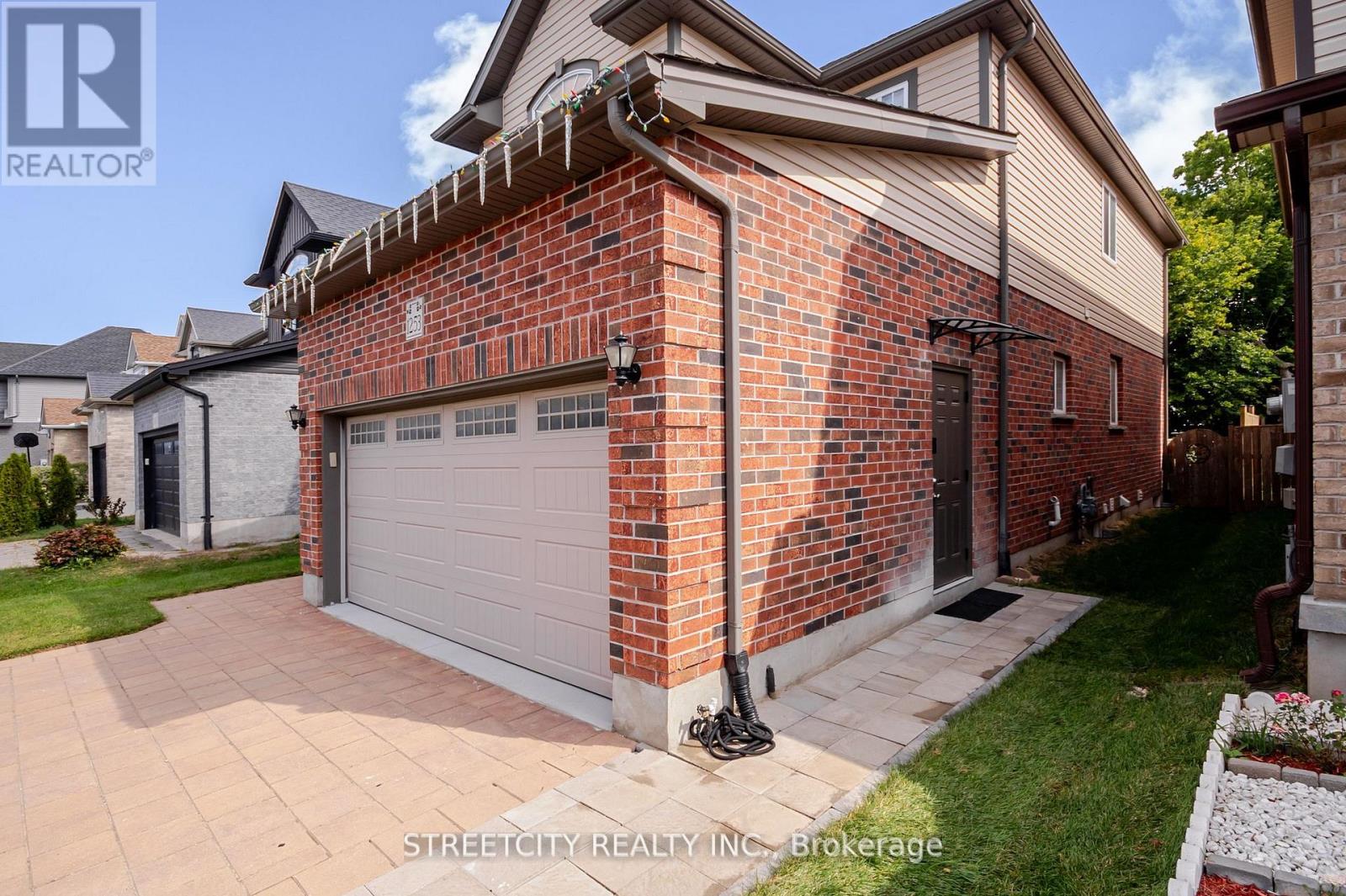 1253 Howlett Circle, London North, Ontario  N5X 0K5 - Photo 19 - X12898716