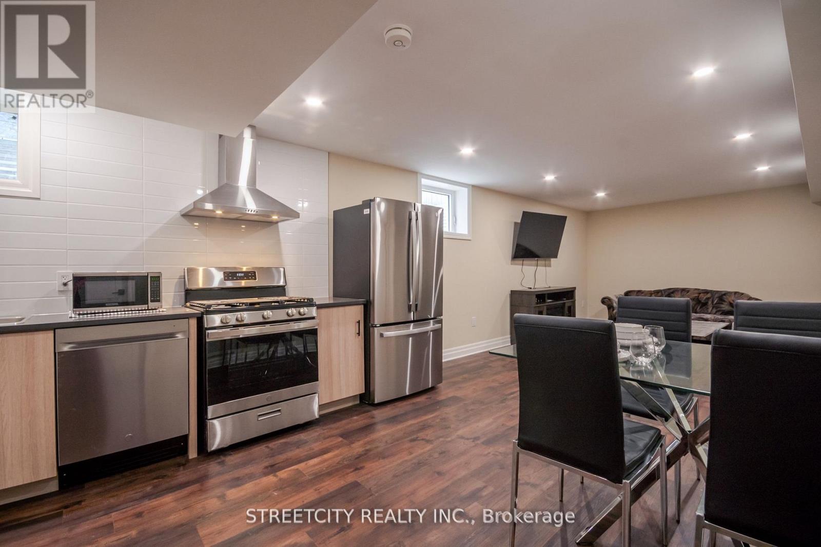 1253 Howlett Circle, London North, Ontario  N5X 0K5 - Photo 5 - X12898716