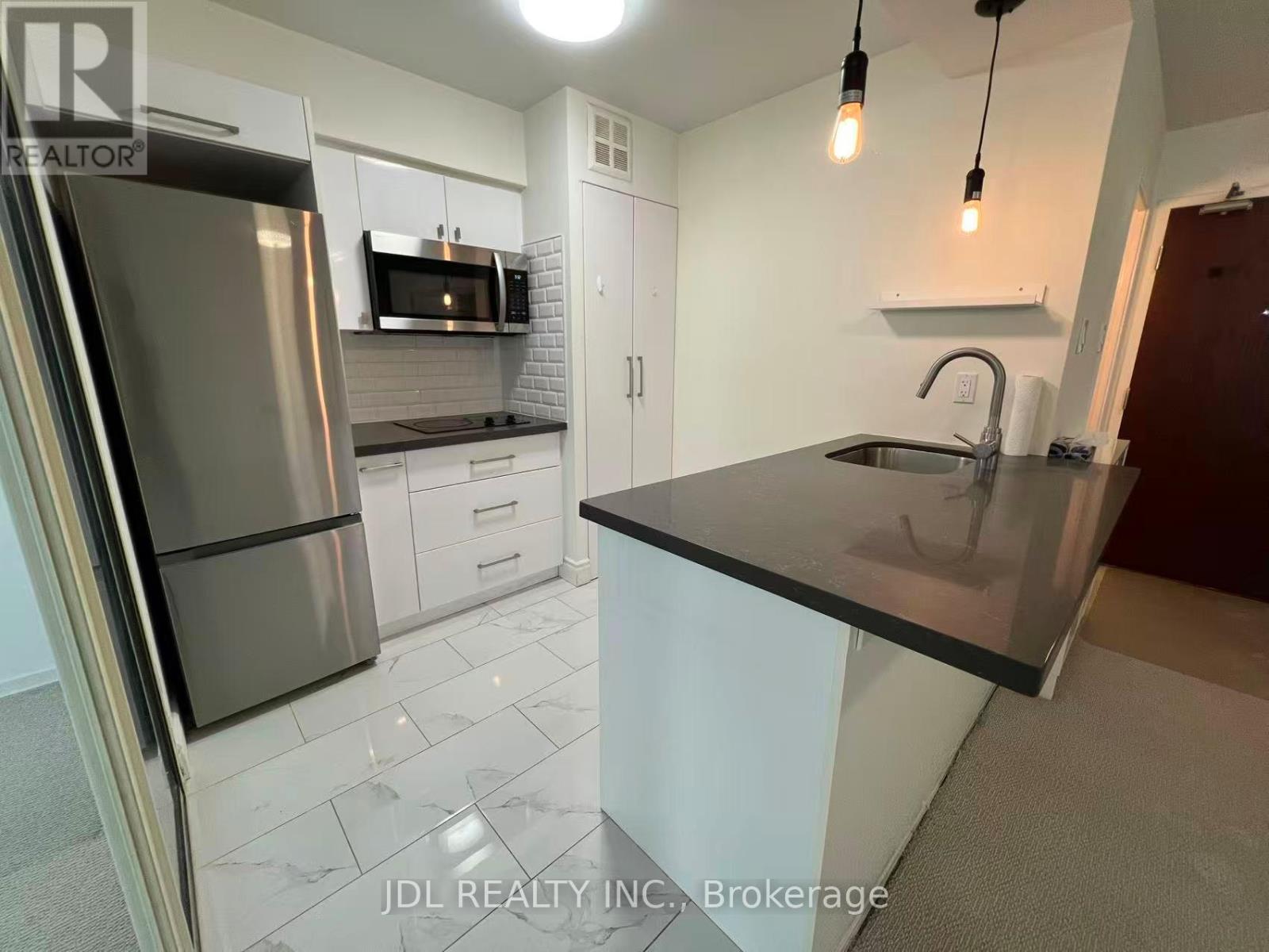 713 - 1055 Bay Street, Toronto (Bay Street Corridor), Ontario  M5S 3A3 - Photo 5 - C12862138