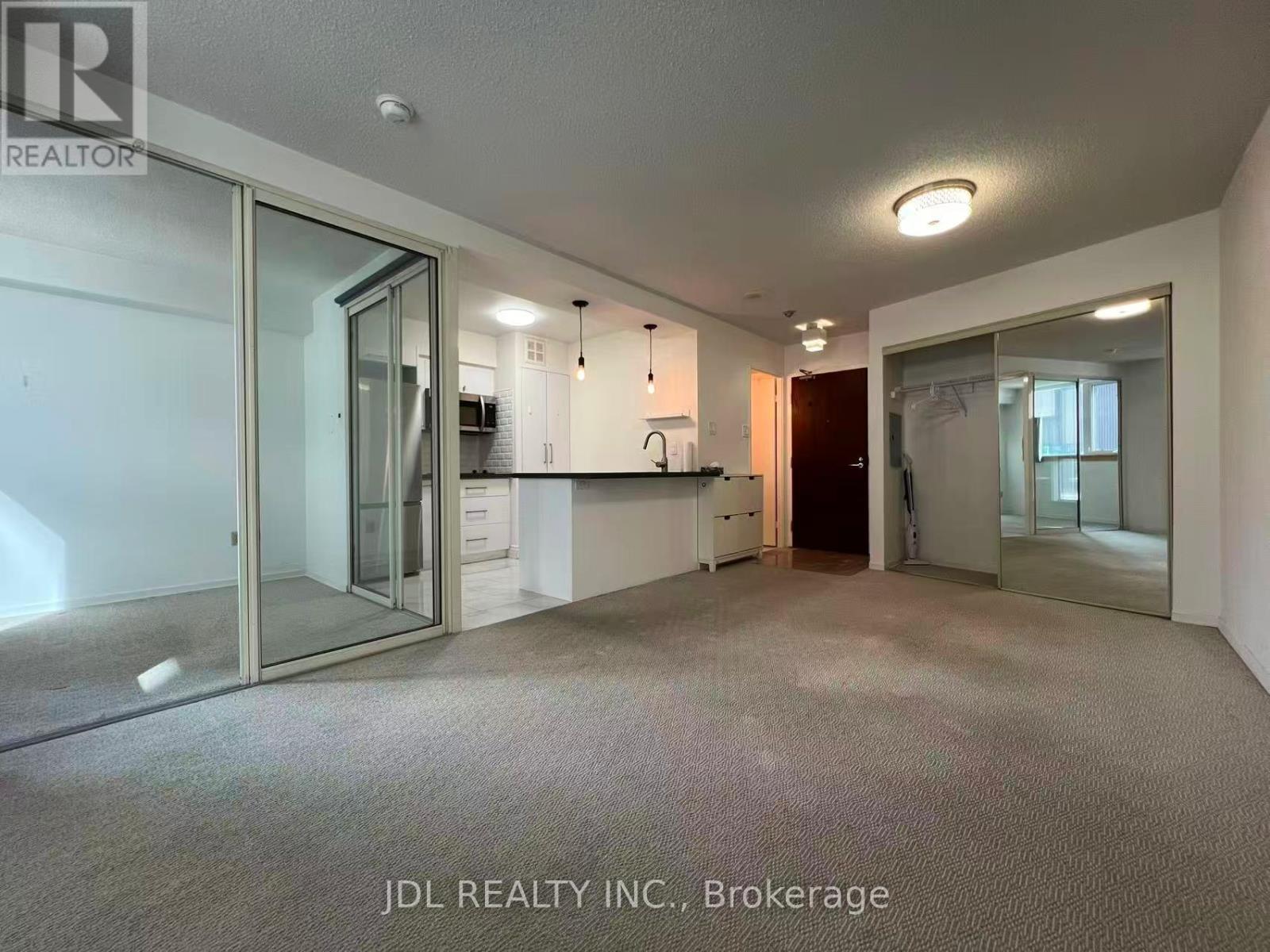 713 - 1055 Bay Street, Toronto (Bay Street Corridor), Ontario  M5S 3A3 - Photo 7 - C12862138