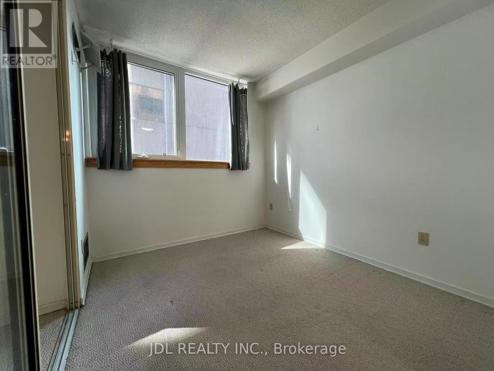 713 - 1055 Bay Street, Toronto (Bay Street Corridor), Ontario  M5S 3A3 - Photo 8 - C12862138