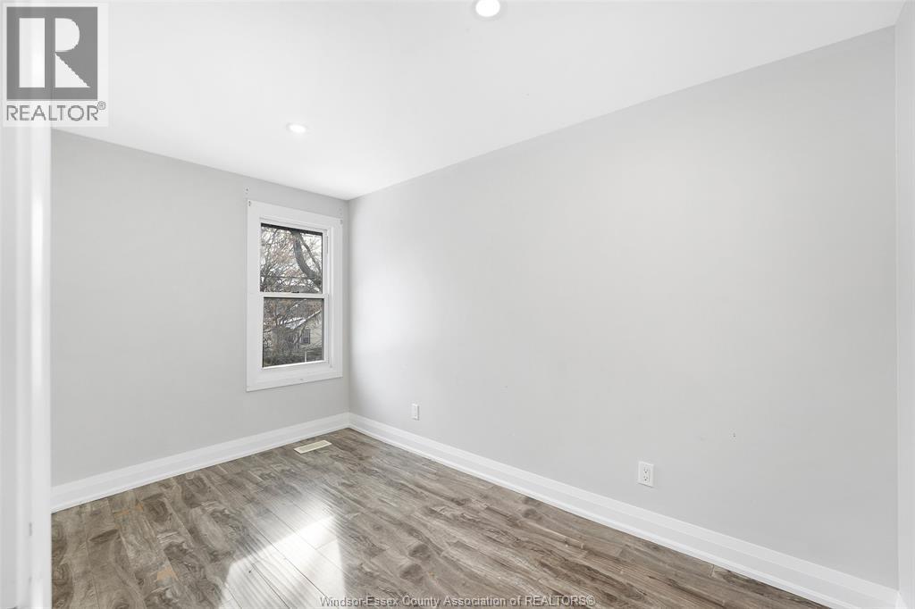1657 Martindale, Windsor, Ontario  N9B 1G7 - Photo 12 - 26005723