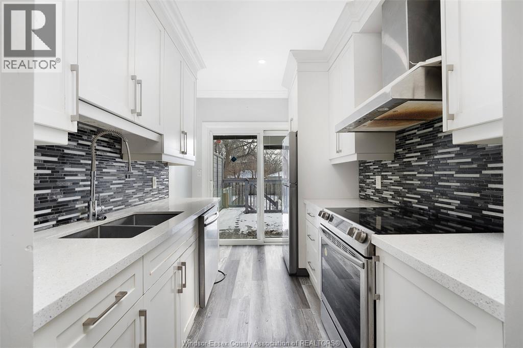 1657 Martindale, Windsor, Ontario  N9B 1G7 - Photo 9 - 26005723