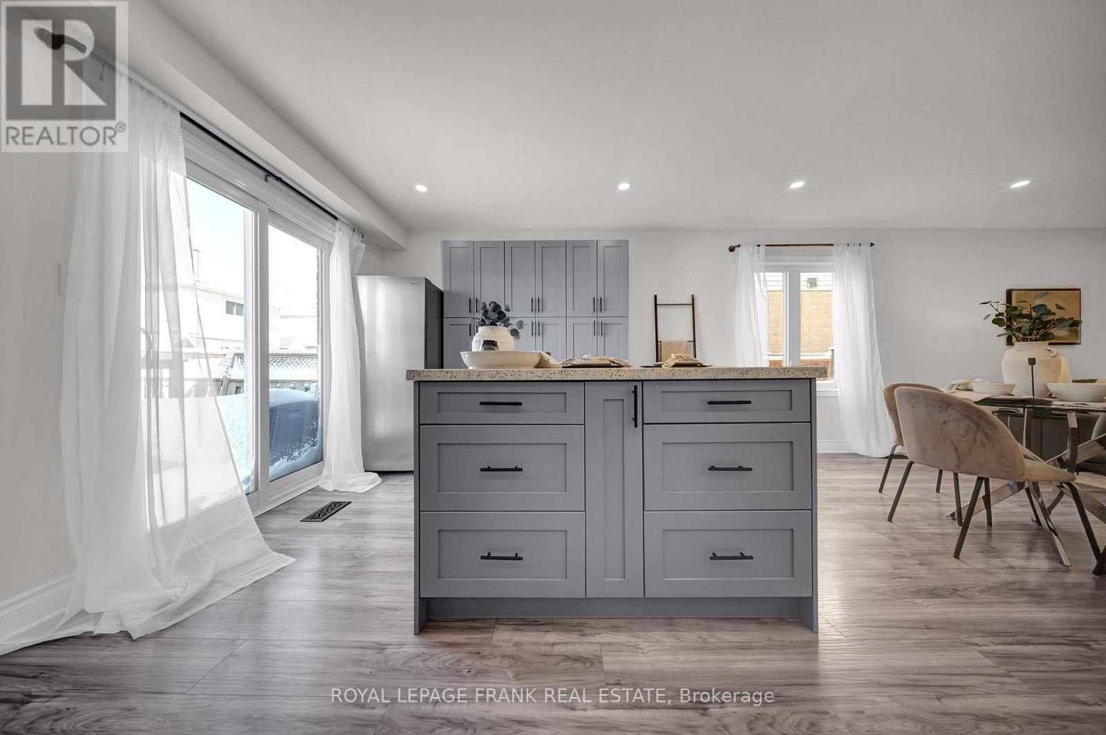 303 Sheffield Court, Oshawa, Ontario  L1J 8J3 - Photo 16 - E12898712