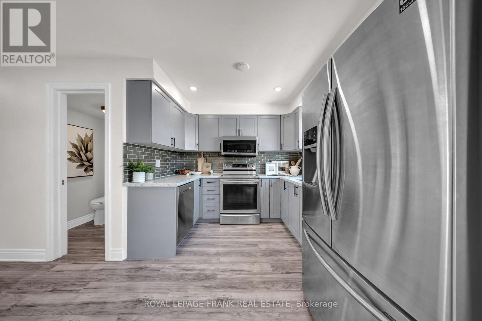 303 Sheffield Court, Oshawa, Ontario  L1J 8J3 - Photo 19 - E12898712