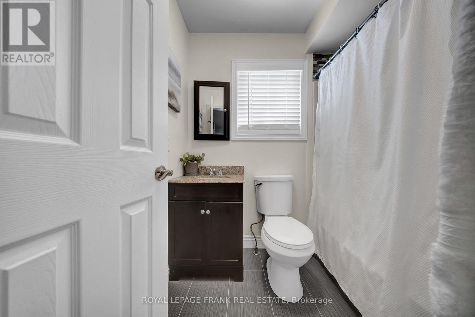 303 Sheffield Court, Oshawa, Ontario  L1J 8J3 - Photo 27 - E12898712