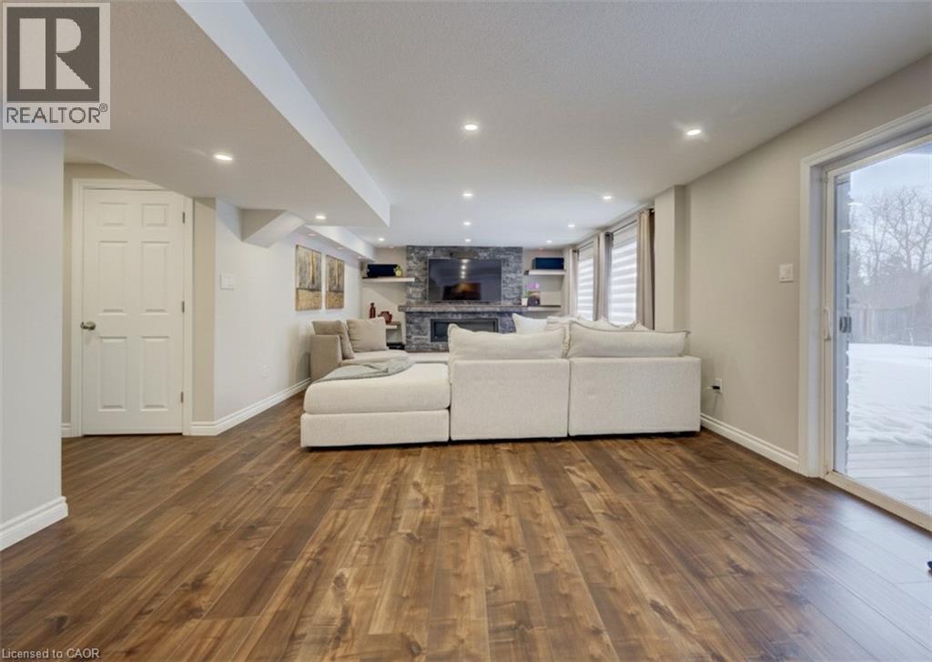 928 Evens Pond Court, Kitchener, Ontario  N2R 0B8 - Photo 45 - 40806907