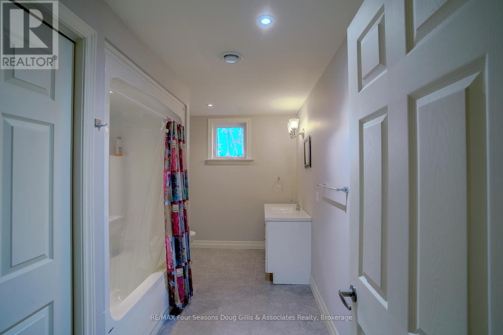 135 Algonquin Drive, Meaford, Ontario  N4L 0A7 - Photo 15 - X12898612