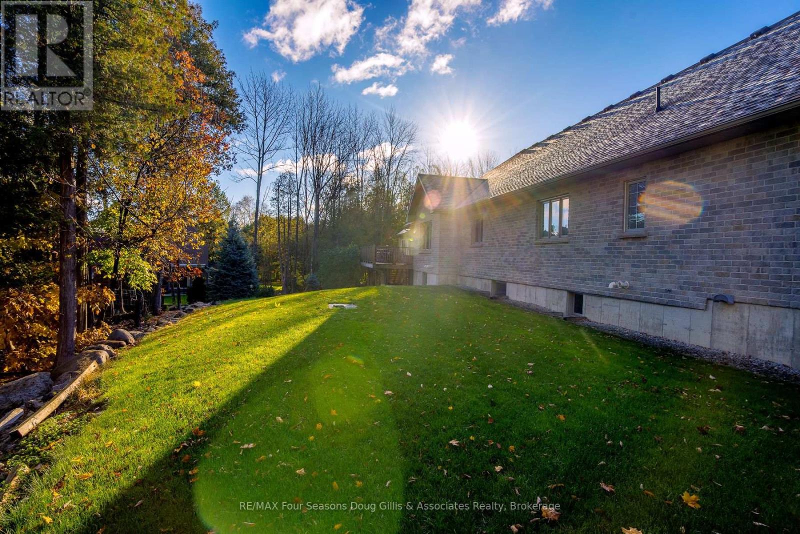 135 Algonquin Drive, Meaford, Ontario  N4L 0A7 - Photo 35 - X12898612