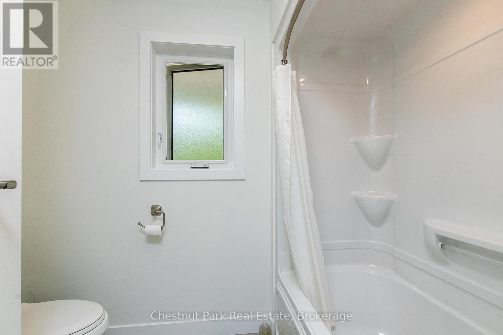 277 Eagle Road, Northern Bruce Peninsula, Ontario  N0H 2R0 - Photo 37 - X12898630