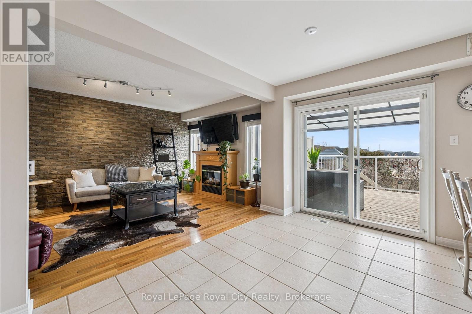 87 Law Drive, Guelph (Grange Road), Ontario  N1E 7J7 - Photo 10 - X12898684