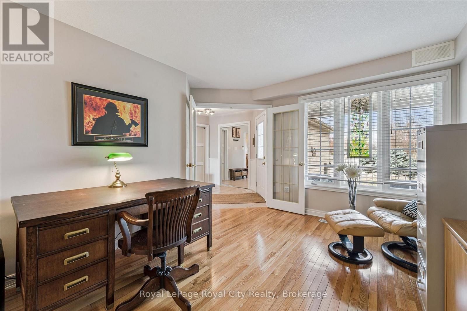 87 Law Drive, Guelph (Grange Road), Ontario  N1E 7J7 - Photo 17 - X12898684