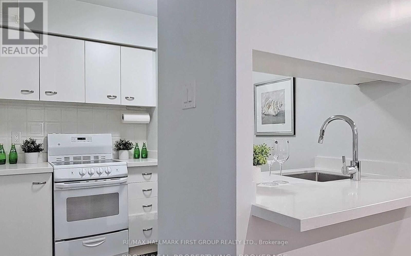 1714 - 1055 Bay Street, Toronto, Ontario  M5S 3A3 - Photo 17 - C12898608