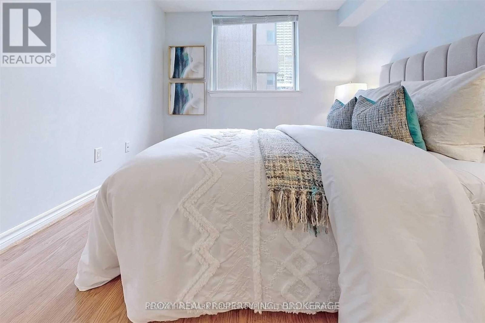 1714 - 1055 Bay Street, Toronto, Ontario  M5S 3A3 - Photo 18 - C12898608