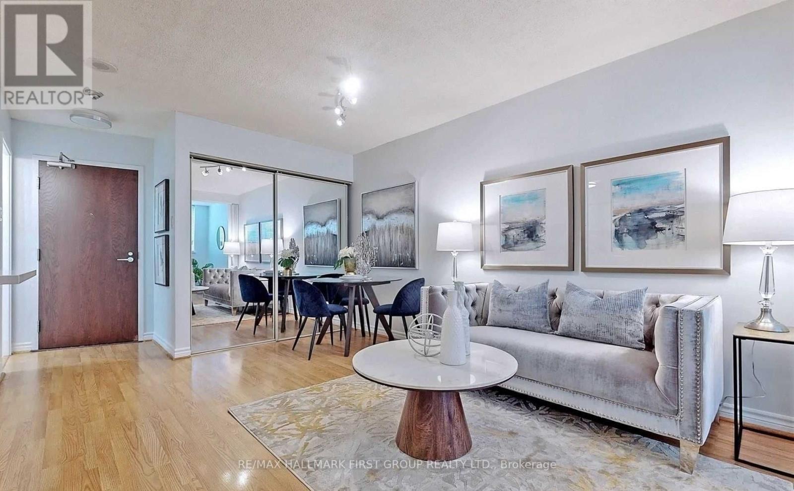 1714 - 1055 Bay Street, Toronto, Ontario  M5S 3A3 - Photo 2 - C12898608