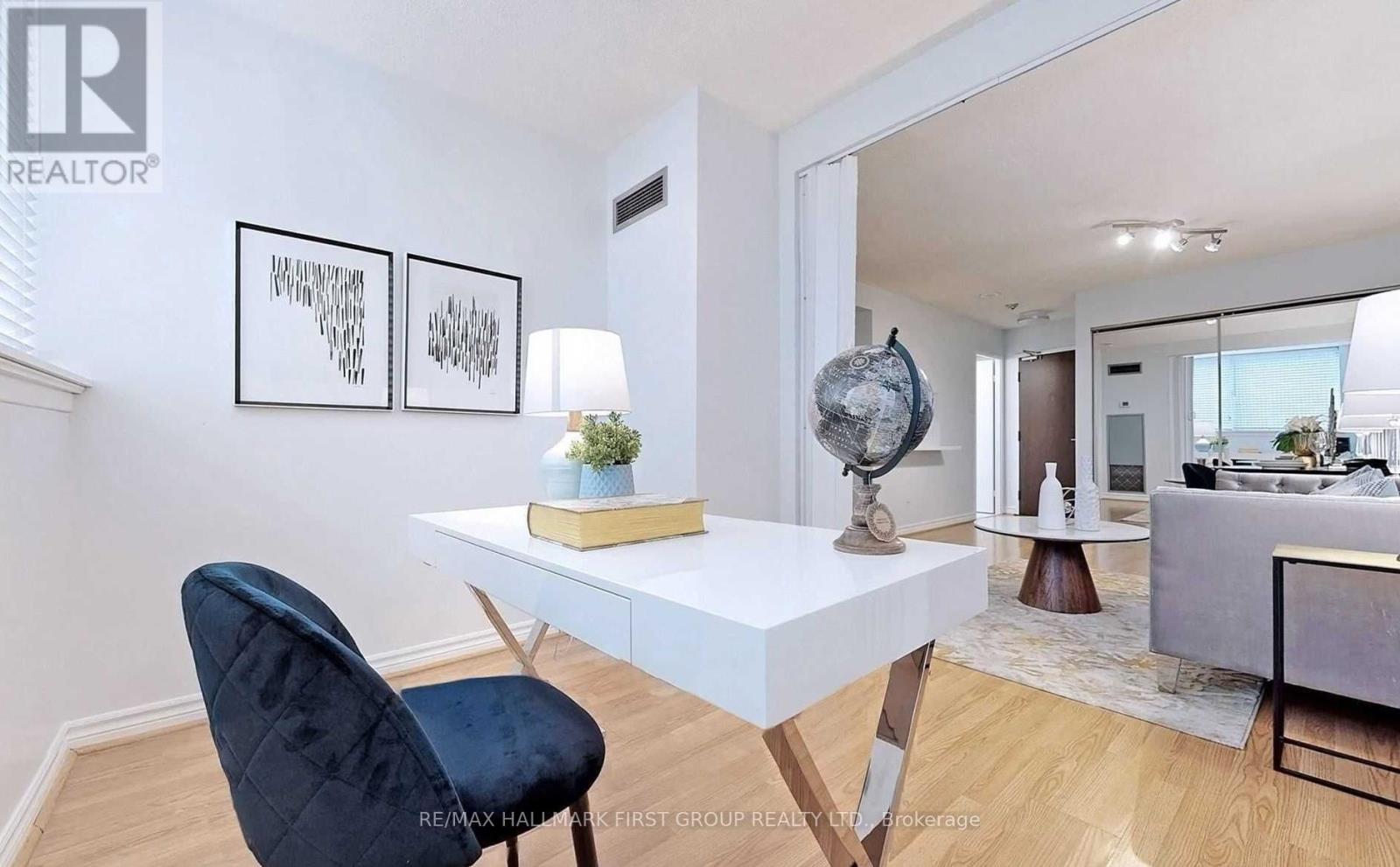 1714 - 1055 Bay Street, Toronto, Ontario  M5S 3A3 - Photo 8 - C12898608