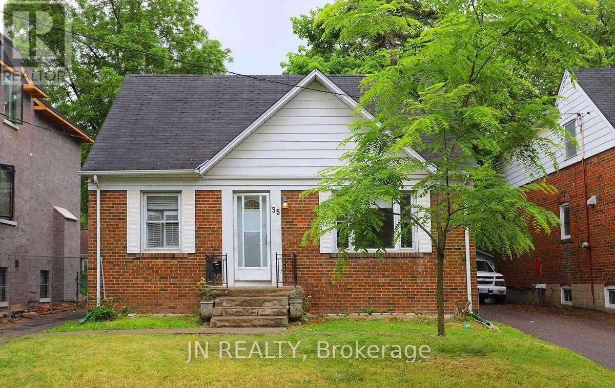 35 ANNDALE DRIVE, Toronto, Ontario