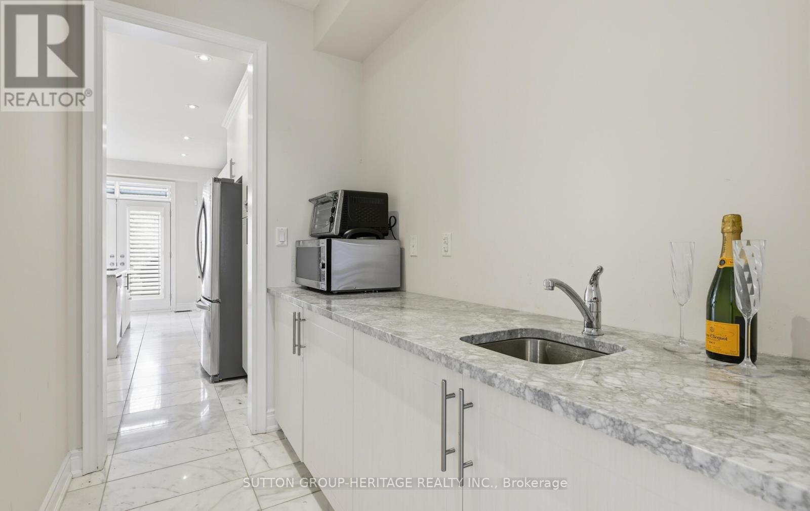 522 Cliffview Road, Pickering, Ontario  L1W 2N8 - Photo 10 - E12898632