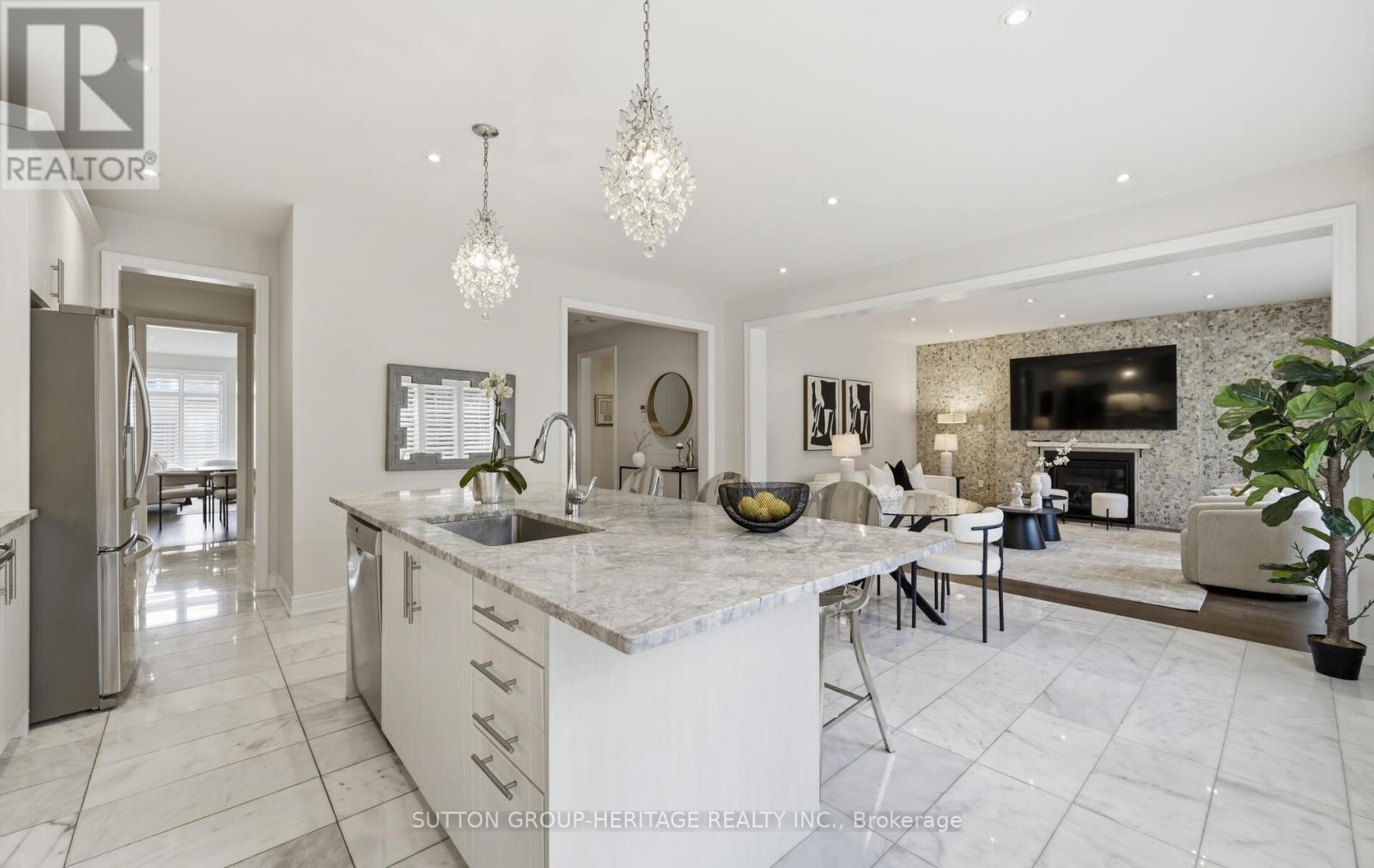 522 Cliffview Road, Pickering, Ontario  L1W 2N8 - Photo 15 - E12898632