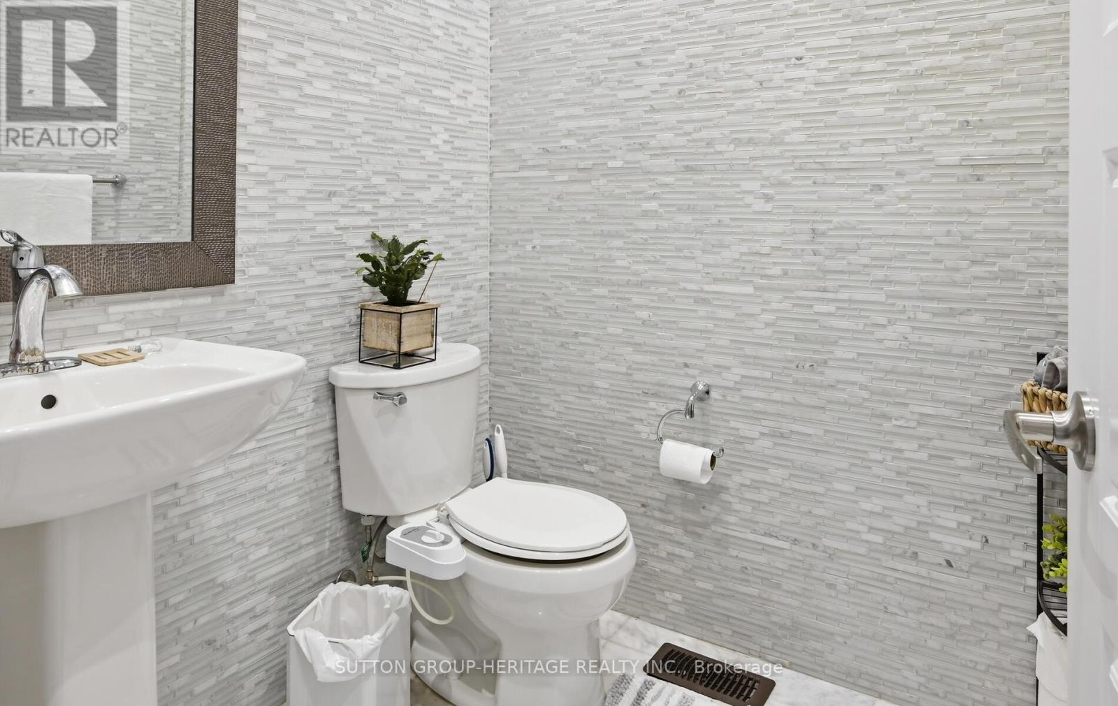 522 Cliffview Road, Pickering, Ontario  L1W 2N8 - Photo 21 - E12898632