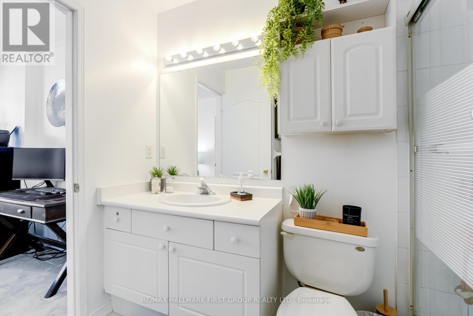 33 Sabbe Crescent, Ajax, Ontario  L1T 4E3 - Photo 10 - E12898654