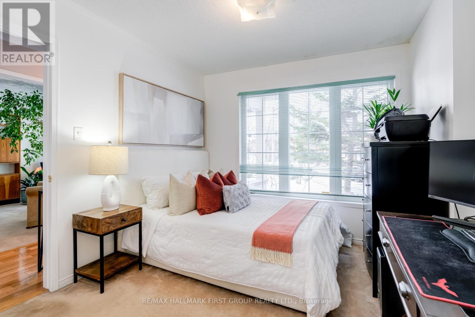 33 Sabbe Crescent, Ajax, Ontario  L1T 4E3 - Photo 8 - E12898654