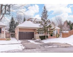 33 SABBE CRESCENT, Ajax, Ontario
