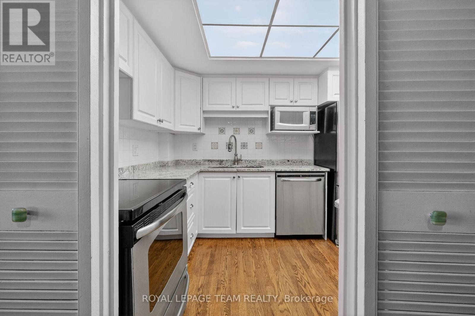 609 - 500 Laurier Avenue W, Ottawa, Ontario  K1R 5E1 - Photo 14 - X12898598