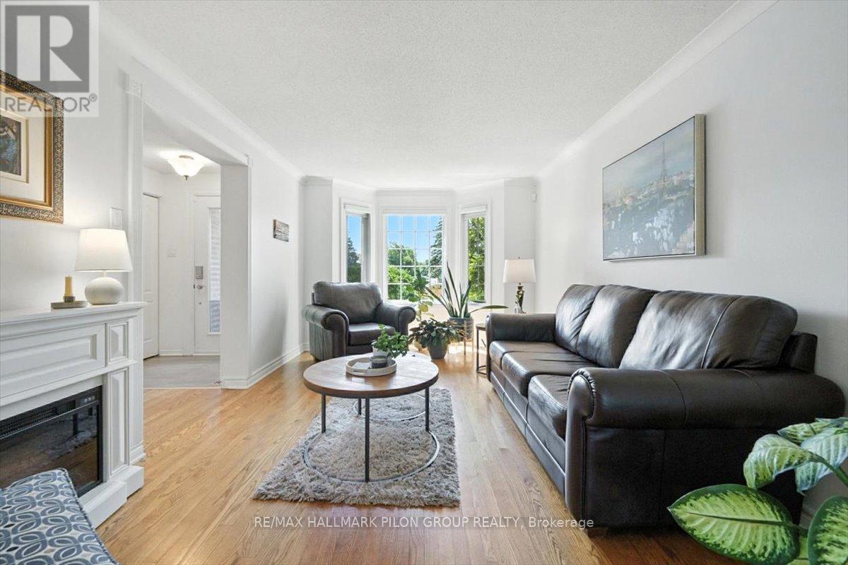 6109 Silverbirch Street, Ottawa, Ontario  K1W 1C5 - Photo 6 - X12898642