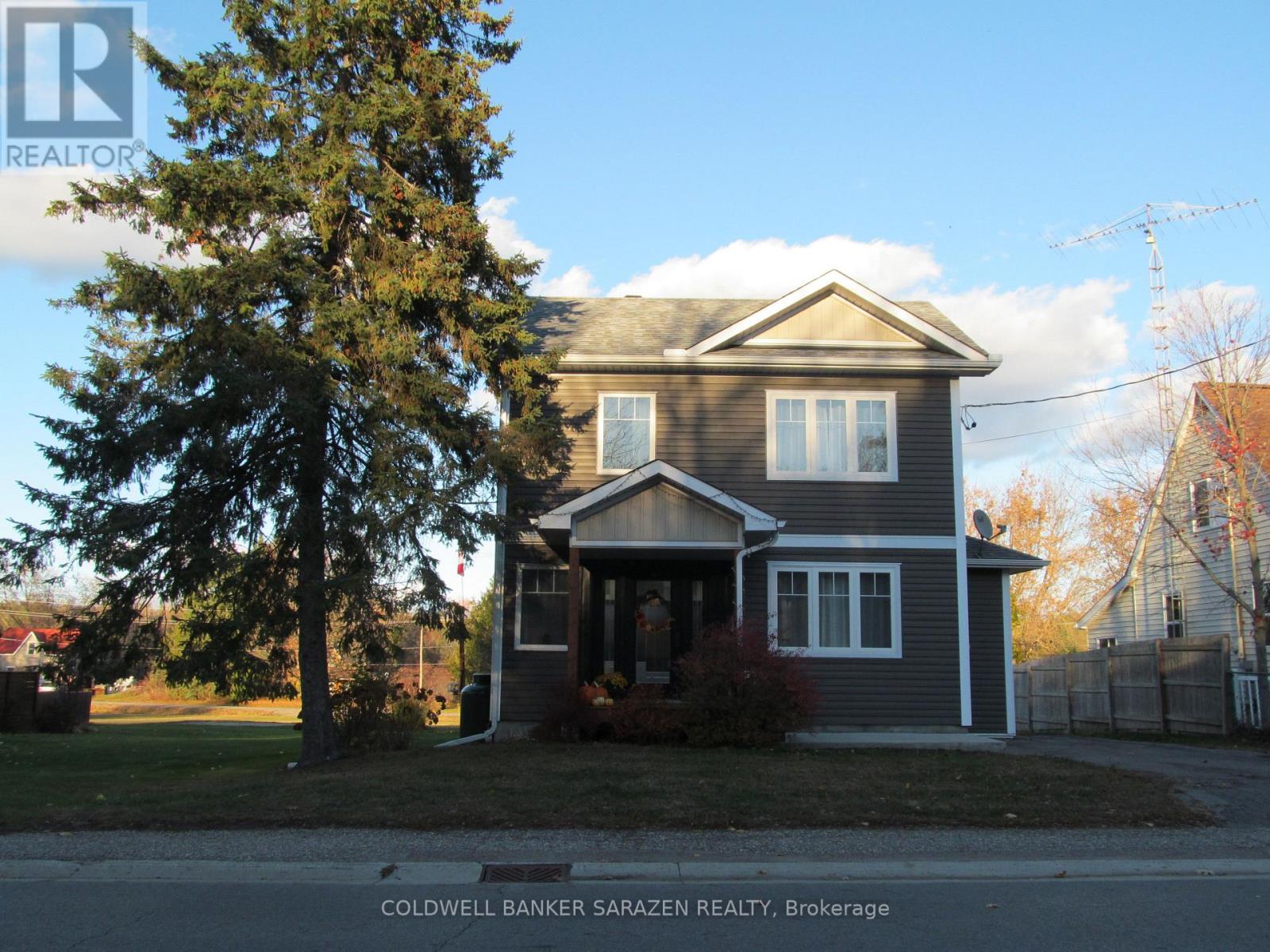 20 Burnstown Road, Mcnab/braeside, Ontario  K0A 3L0 - Photo 2 - X12898644