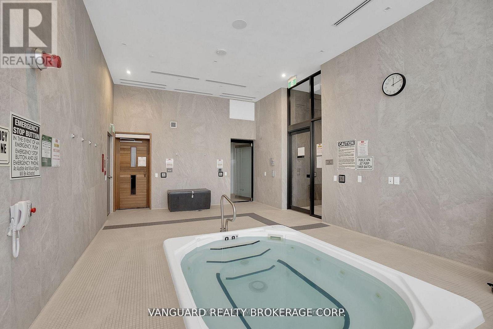 1508 - 7895 Jane Street, Vaughan, Ontario  L4K 0K2 - Photo 28 - N12898566