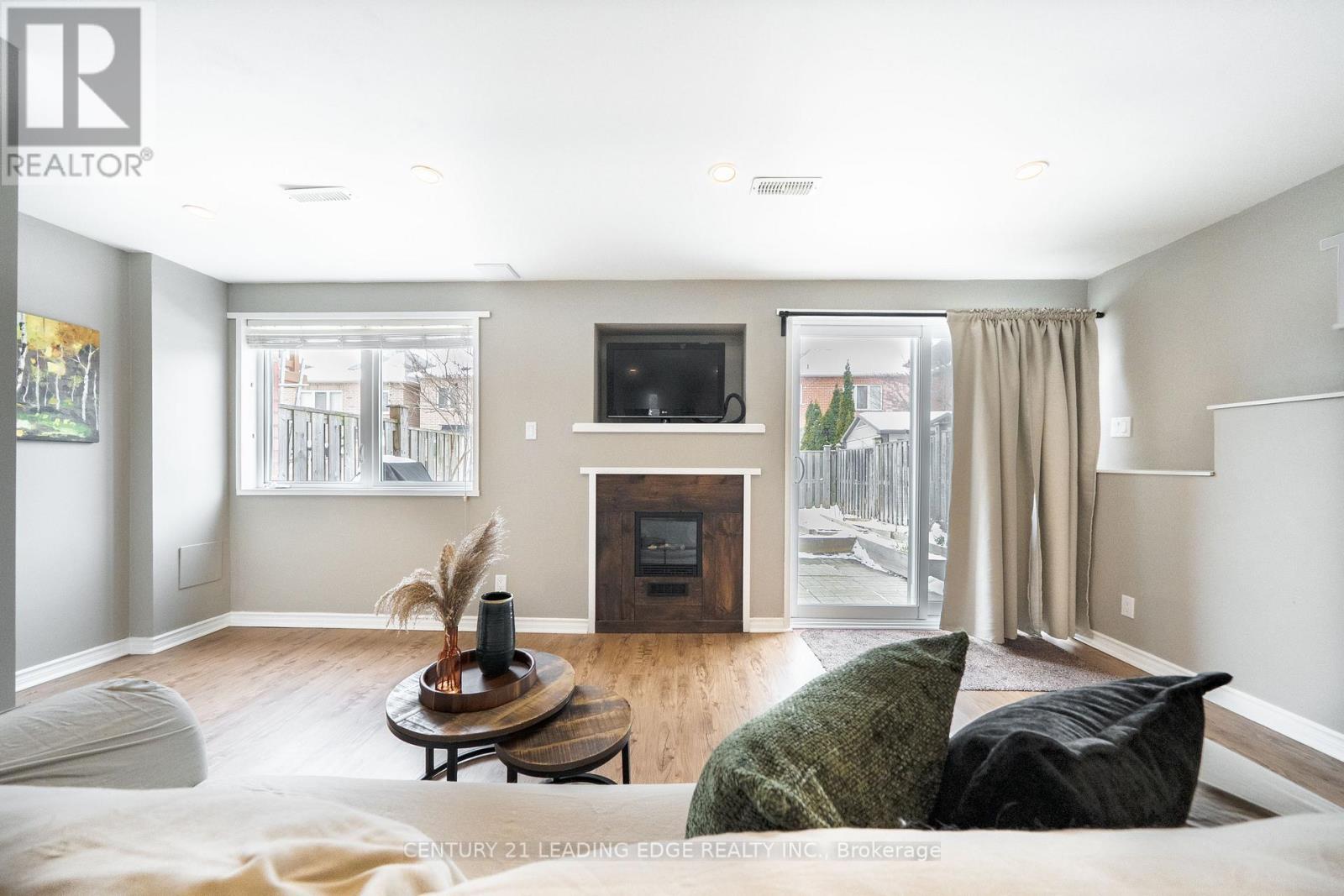 47 Hoppington Avenue, Whitchurch-Stouffville (Stouffville), Ontario  L4A 0L1 - Photo 15 - N12898660