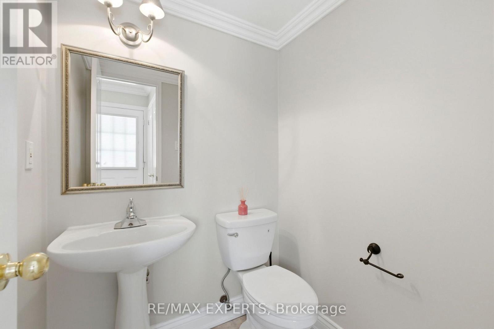 45 Forest Run Boulevard, Vaughan, Ontario  L4K 5J7 - Photo 13 - N12898672