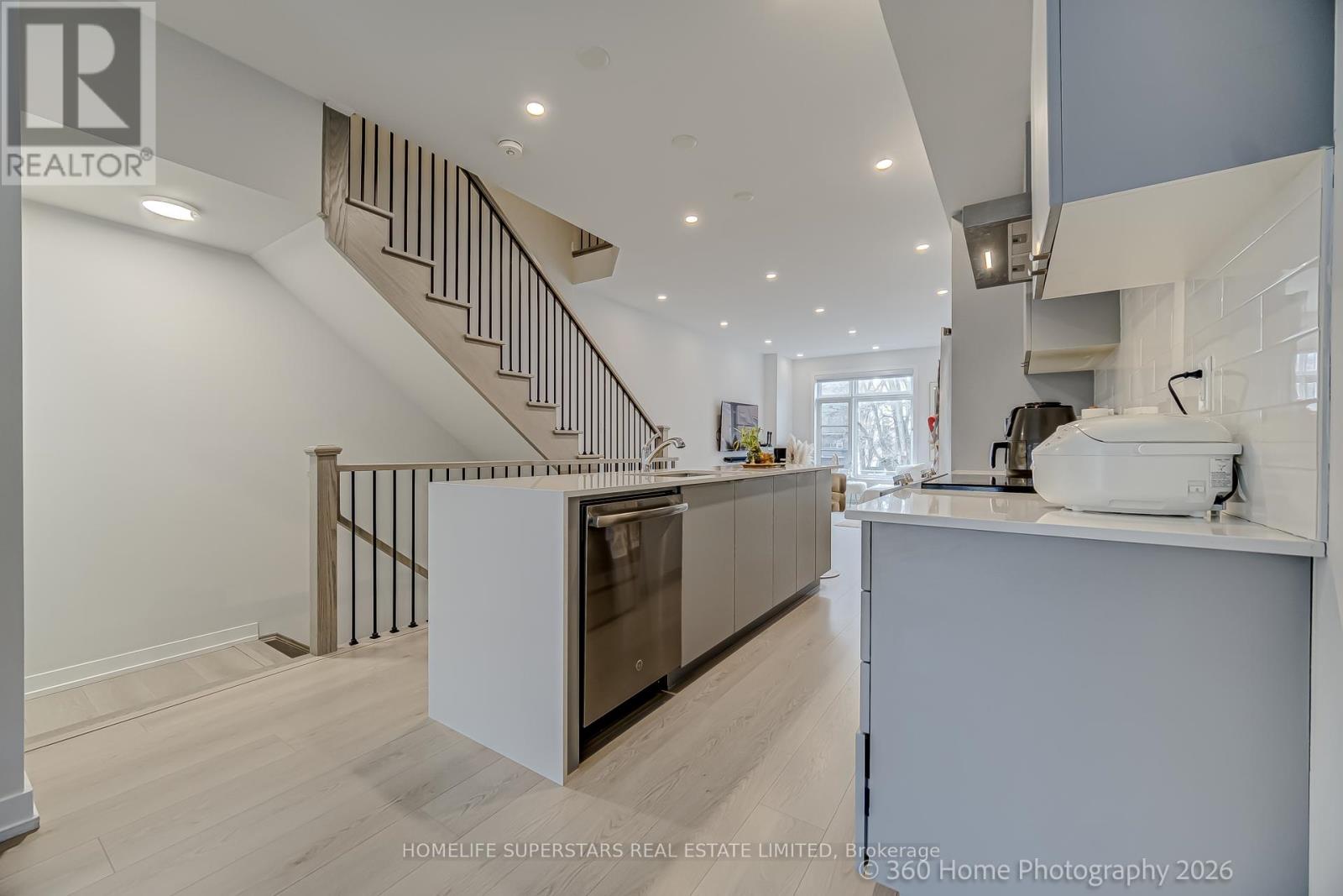 40 Akil Thomas Gardens, Toronto, Ontario  M1P 0G3 - Photo 21 - E12886866