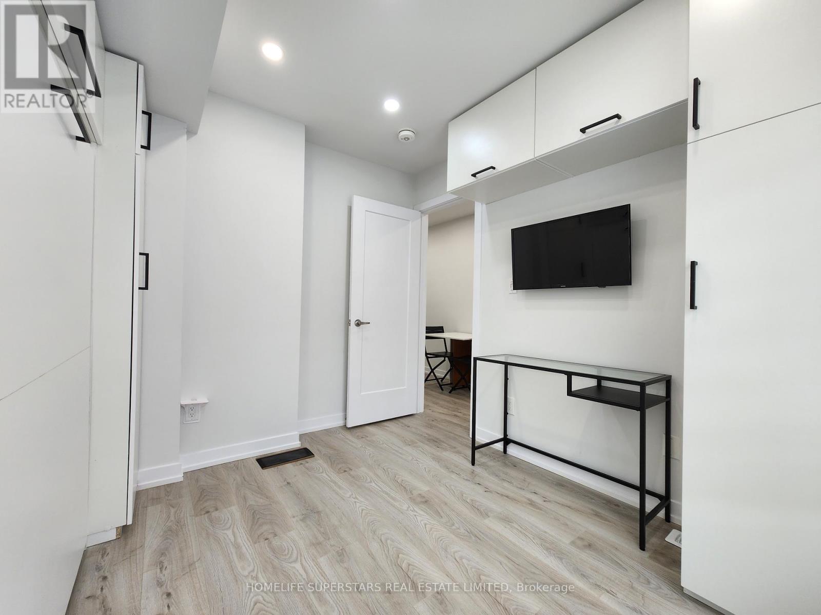 40 Akil Thomas Gardens, Toronto, Ontario  M1P 0G3 - Photo 42 - E12886866